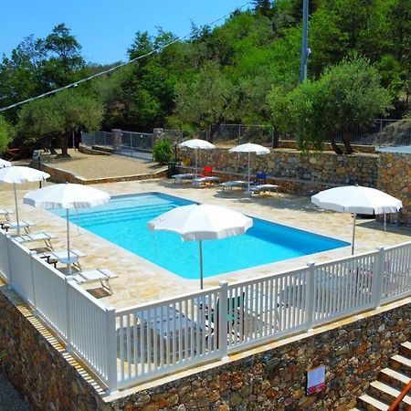 Agriturismo Monte Acuto - Natura, Mare & Relax In Piscina Toirano Zewnętrze zdjęcie