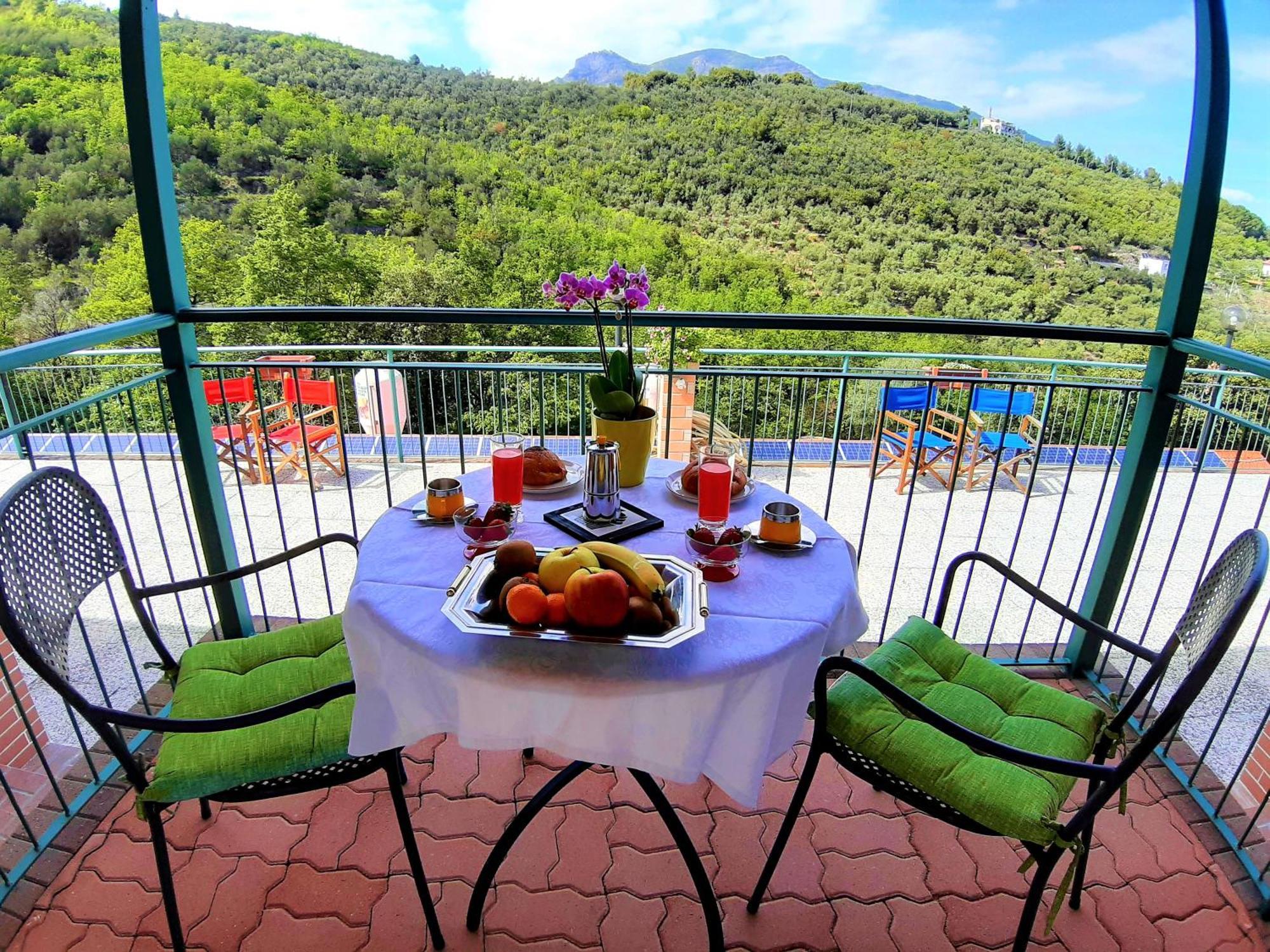 Agriturismo Monte Acuto - Natura, Mare & Relax In Piscina Toirano Pokój zdjęcie